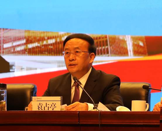 坚守育人初心 树牢一流目标 全面提升本科人才培养能力和质量 ——兰州大学召开2018年本科教育工作会议
